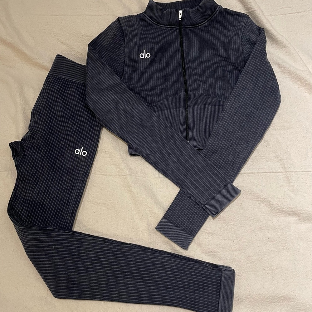 Alo Dark Blue  Ribbed Zip-Up Jacket and Pants Set S/M A828NWOT